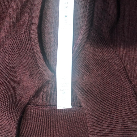 Lululemon sweater in 12 - Picture 3 of 4